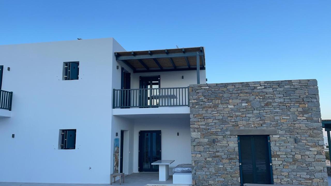 Paros-Memories-Neubau-Villen, Sportpool Aspro Chorio Exterior foto