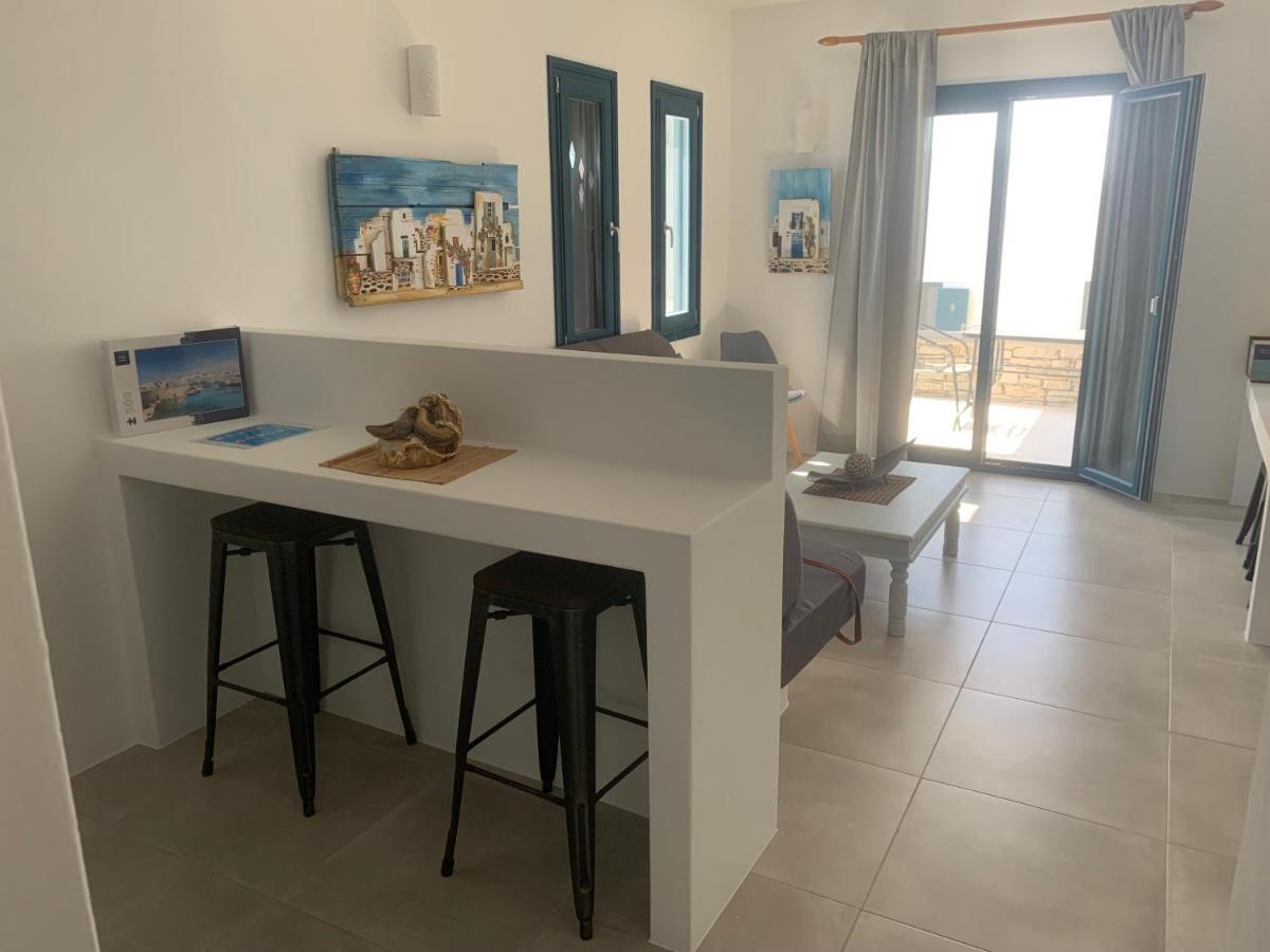 Paros-Memories-Neubau-Villen, Sportpool Aspro Chorio Exterior foto