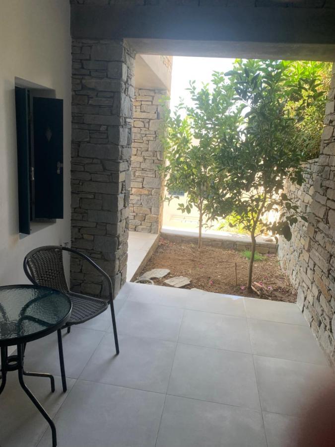 Paros-Memories-Neubau-Villen, Sportpool Aspro Chorio Exterior foto