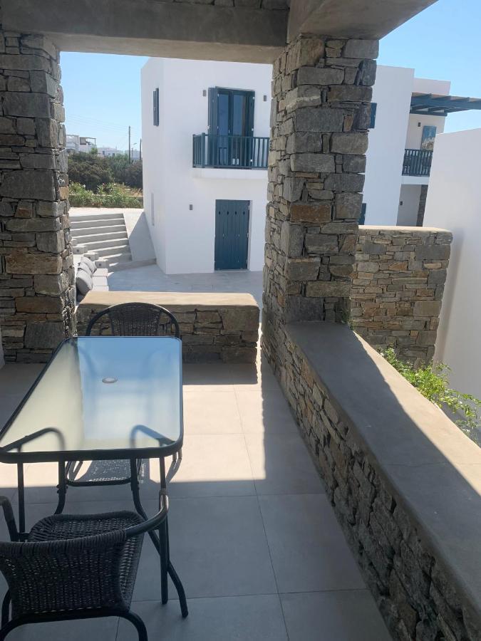 Paros-Memories-Neubau-Villen, Sportpool Aspro Chorio Exterior foto